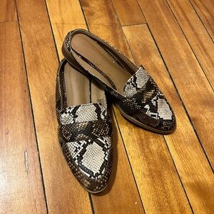 Universal Thread Snake Print Flats